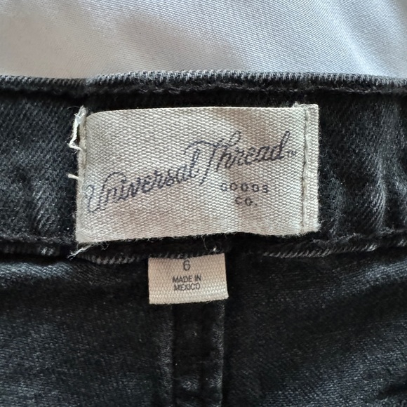 Black distressed high rise jean shorts. Size 6, Universal Thread - Picture 6 of 7